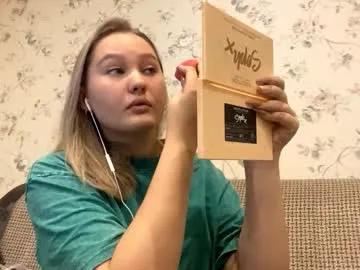 alfrediacancer — Goal:|SHOW HEART | Hello guys! My name is Kate I'm #new here and little #shy .  Thank you for your support, it's important to me^ #18 #natural #bigboobs [10 tokens remaining]