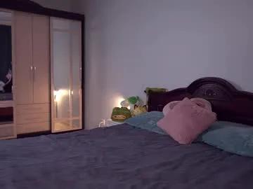 alice_edward — GOAL: so hot in leggings [555 tokens remaining] WECLUM TO MY WONDERLAND! #natural #bigboobs #redhead #tease #bigass