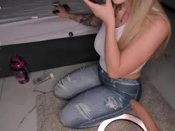 angel_face_devil_mind — Welcome to my room! Im vika, let's relax and have fun with me - Goal: TRY MAKE ME SQUIRT? [555 tokens left] #squirt #bigass #bigboobs #blonde #anal