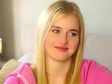 angelesryther — I'm NEW here, and it's my BIRTHDAY ) Lets try Goal: First congratulations #new #18 #teen #shy #young [22 tokens remaining]