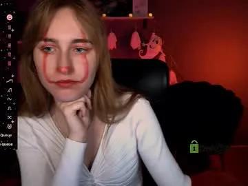 beauty_ginger — GOAL: in a new suit [300 tokens remaining] Welcome to my room! #nonude #18 #mistress #teen #lesbian