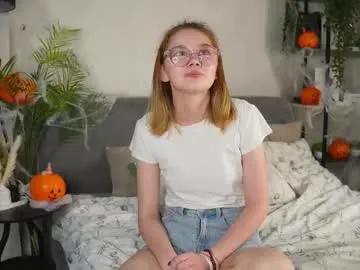 blakelatz — GOAL -suck finger + eye contact! Hello! Im Eliza #18 yo and pretty #new here. A little bit #shy but also very curious girl. Lets start it together! #young #skinny [60 tokens remaining]