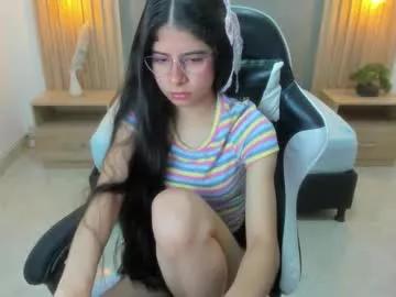 carlina_15 — GOAL:  Show oil on my ass [145 tokens remaining] Welcome to my room! #smalltits  #bigass #longhair #18 #daddysgirl