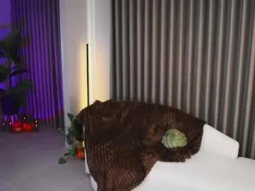 jovanna_smyth —  Playful Tease  [571 tokens left] #latina #bigboobs #bigass #new #curvy