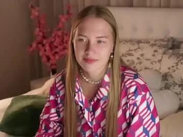 roxanelan — GOAL:IF YOU LOVE ME  Hi, I'm new here! Let's start having fun? #shy #18 #new #teen #skinny [50 tokens remaining]