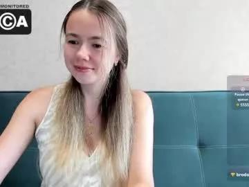 roxxana_xxxx — Goal: Show boobs #Bigboobs #cute #tease #natural #pvt - Next Goal: Bouncing naked boobs