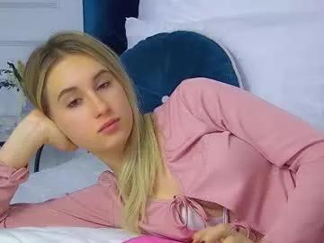 victoriahopson — GOAL: I tease with my mouth and my sexy lips #nonude #new #teen #18 #skinny [200 tokens remaining]