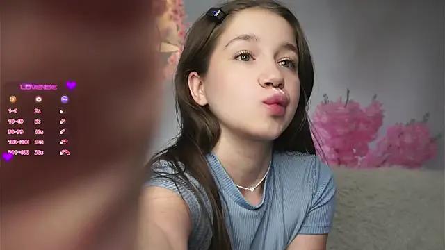 AmiLewis — Freechat on StripChat