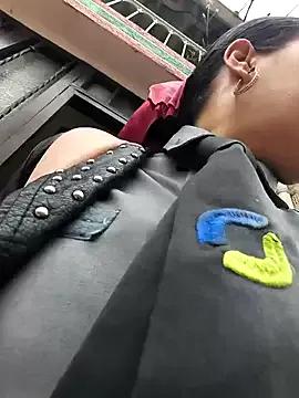 Ariana-07 — oil on my tits 