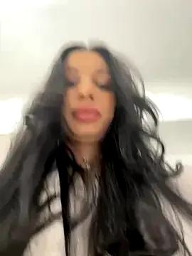 Bella_Vixen_ — 5 Min Toy Control Last Tipper 