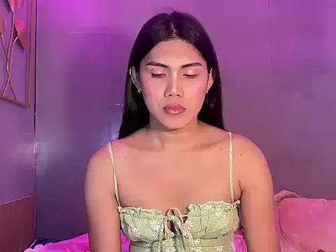 Delicate_Savannah — Private on StripChat