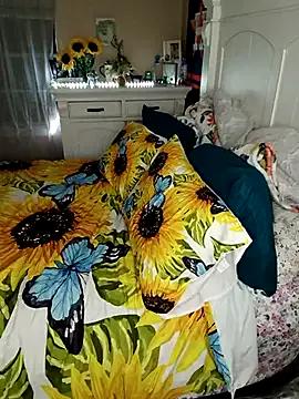 HTXBELLE — Face down ass up