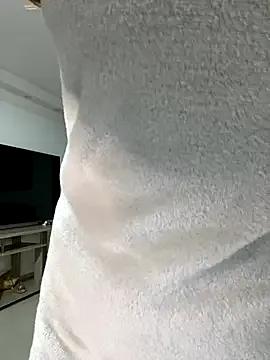 isa_p — Shake my tits in topless