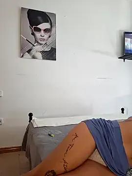 Lauraxxsteen — Xxs braguitas