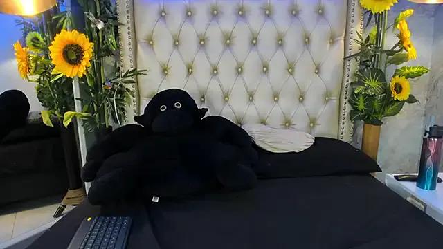 LittleeJaz — oil in ass