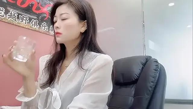 Maneki-nekoo — Maneki-neku