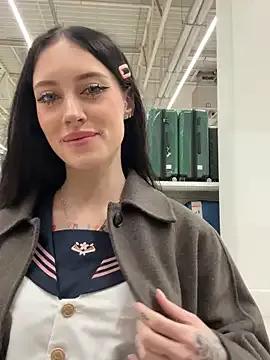 Melissa_crazy — TEASE SWEET PUSSY WITH CUCUMBER 