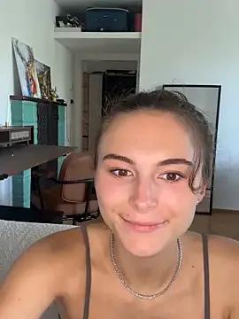 SophiiaStarr —  Show My Boobs 5min 