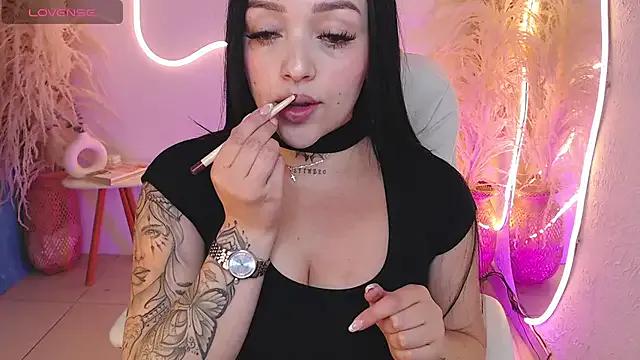 ViolettaHotLatin_'s avatar