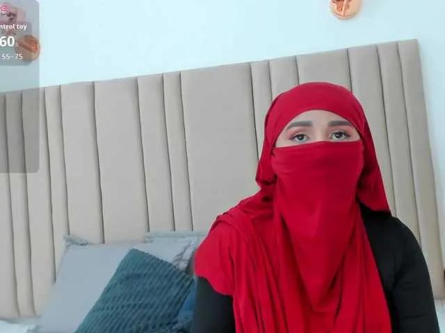 BongaCams -Alisha is Freechat -Alisha — It ignites me a good talk that goes up little by little ... the accomplices looks, safety, mischievous humor and that energy that makes the skin stand without the need to touch.