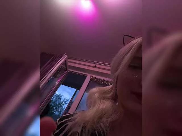 Offline -Angelina1- on BongaCams