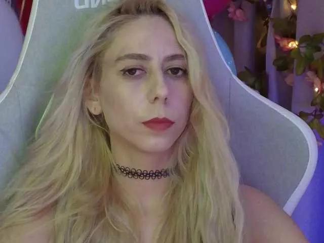 Freechat -Light-Fury- on BongaCams