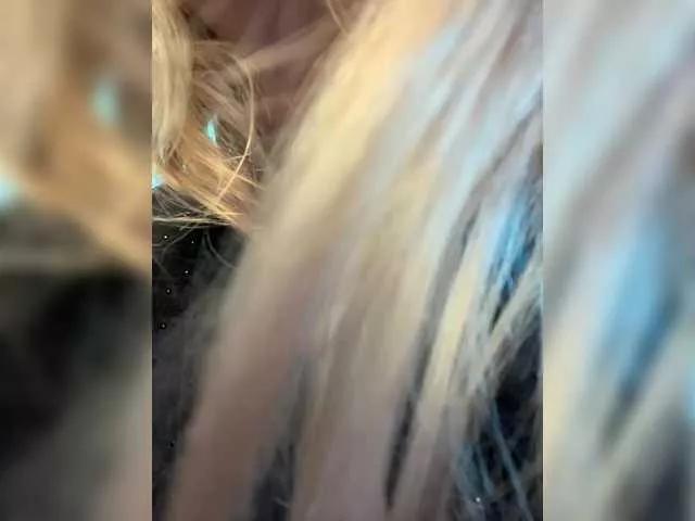 Freechat 0------0 on BongaCams