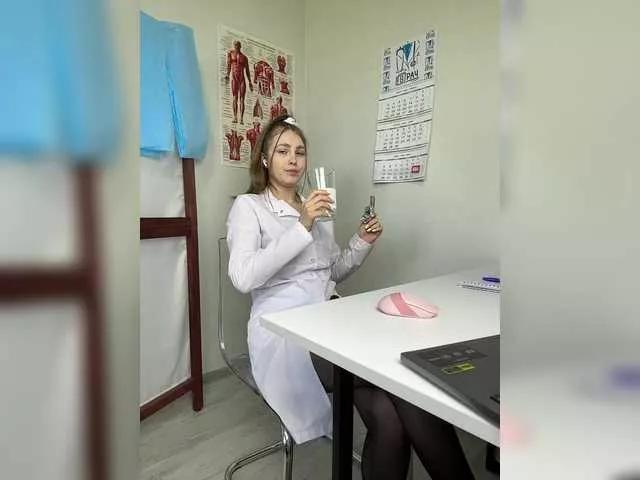 Offline Adelaida1001 on BongaCams