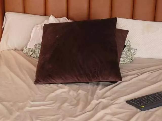 Freechat Alexa-Duque on BongaCams