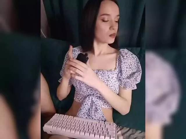 Offline AlexNikaaa1815 on BongaCams