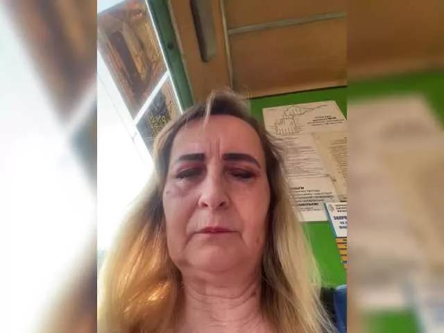 Offline Alina1965 on BongaCams