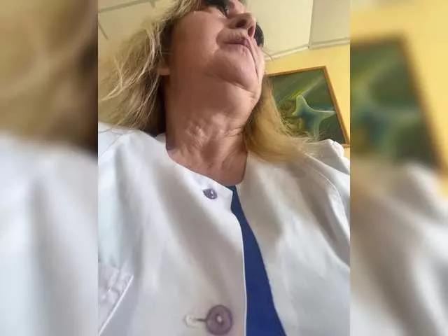 Offline Alina1965 on BongaCams
