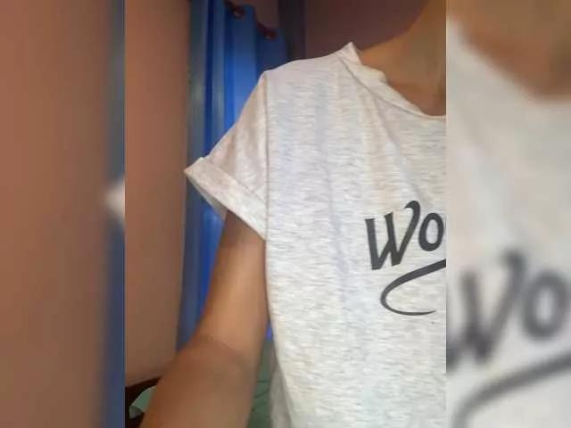 Freechat Alisa-W on BongaCams