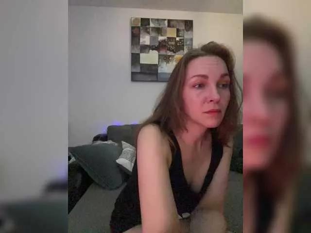 Offline Alisasqrl on BongaCams