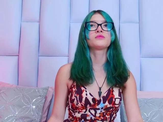 Offline AlliciaKim on BongaCams