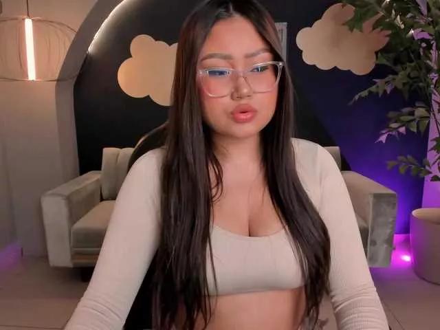 Offline AmberLewis on BongaCams