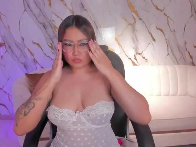 Offline AmberLewis on BongaCams