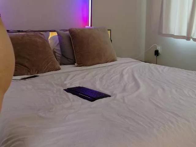 Offline Amex369 on BongaCams