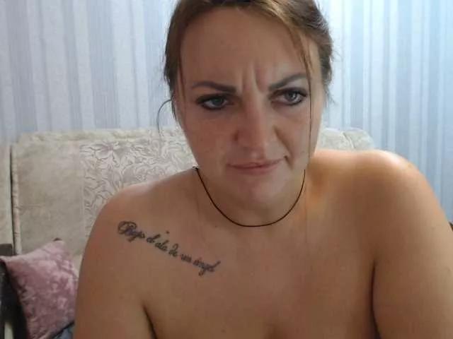 Freechat AngelinaCute on BongaCams