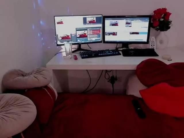 Freechat aryahunt on BongaCams