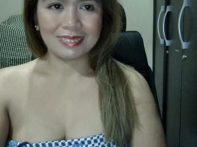 Offline aubrey11 on BongaCams