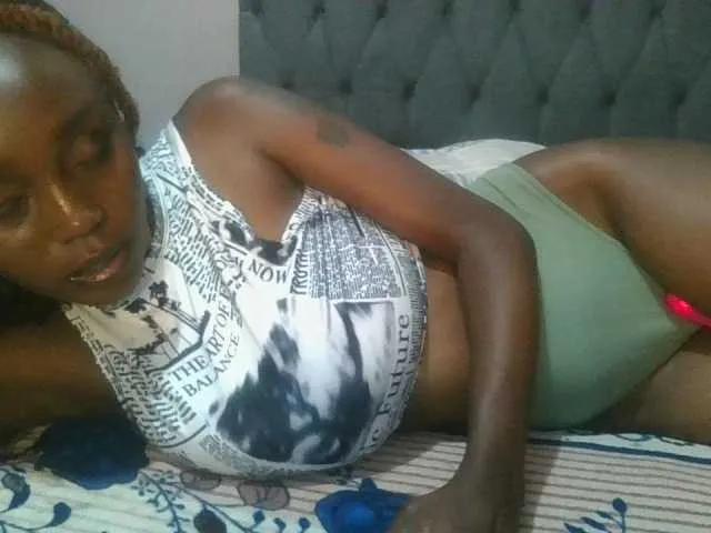 BongaCams Bigsquirter is Freechat Bigsquirter — TOKENS VIBRATING MY PUSSY
