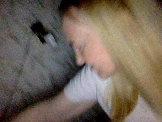 Offline BlondyVio on BongaCams
