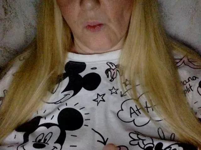 Offline BlondyVio on BongaCams