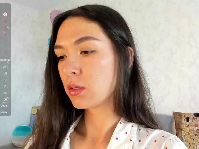 Offline charmingkitty on BongaCams