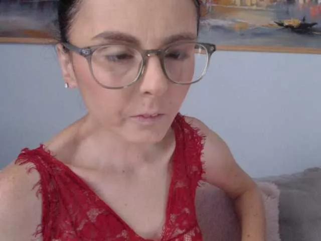Offline cleophee on BongaCams
