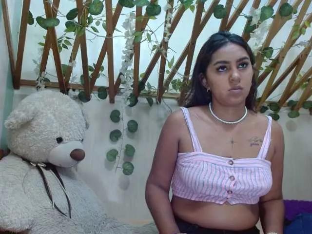 Freechat cumloves on BongaCams