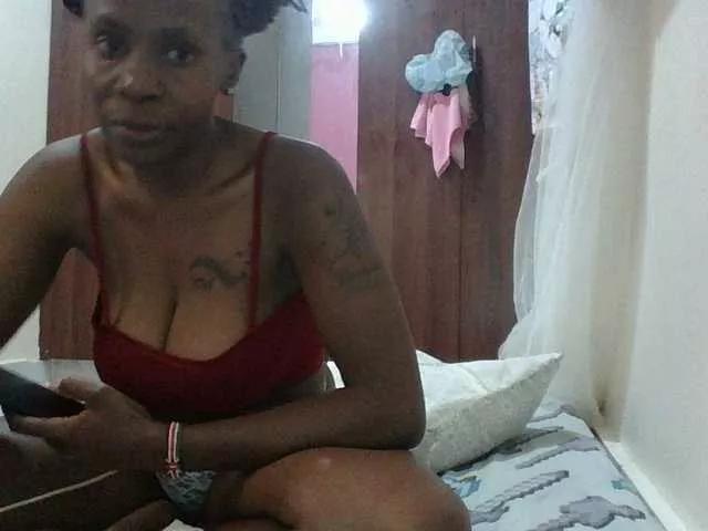 Freechat cutelizah on BongaCams