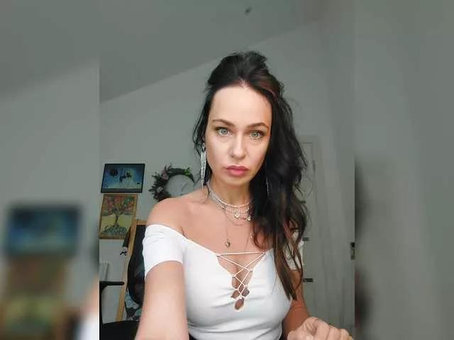 Offline Daineko12 on BongaCams