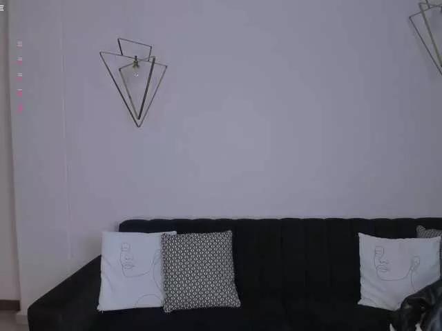 Offline DannaCruz on BongaCams